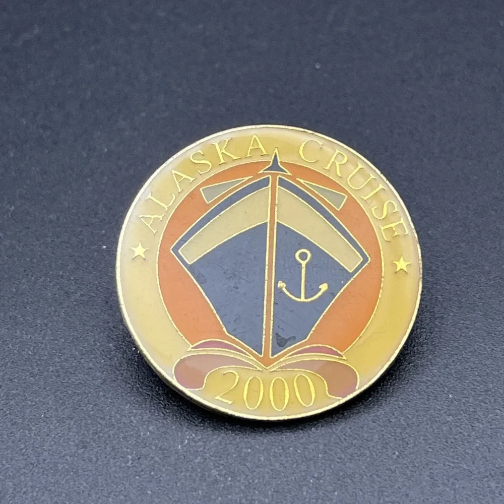 2000 Alaska Cruise Ship Lapel Hat Pin‎